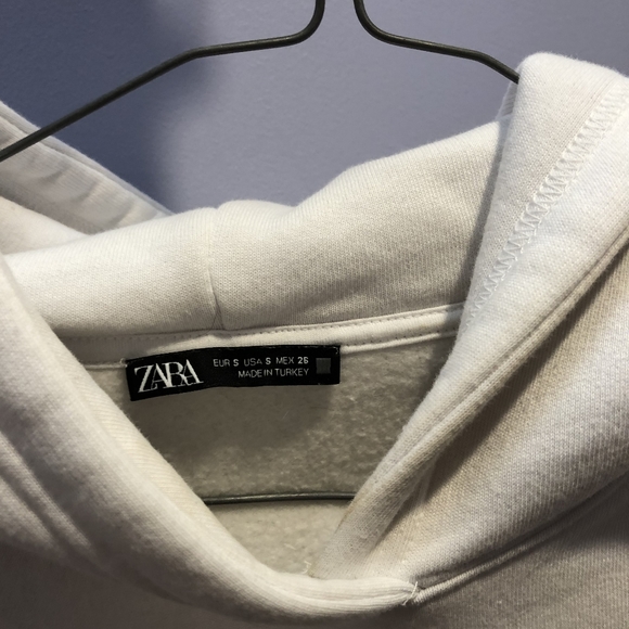 Zara sweater - Picture 1 of 2